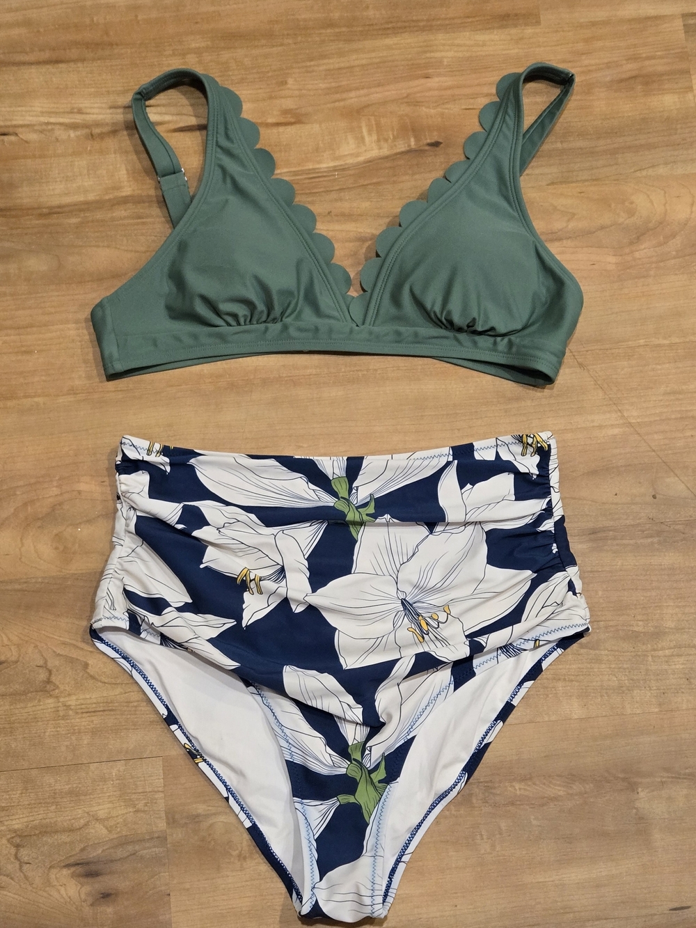 Cupshe Scalloped Green Bikini Top With White Lily Floral High Waisted Bottoms